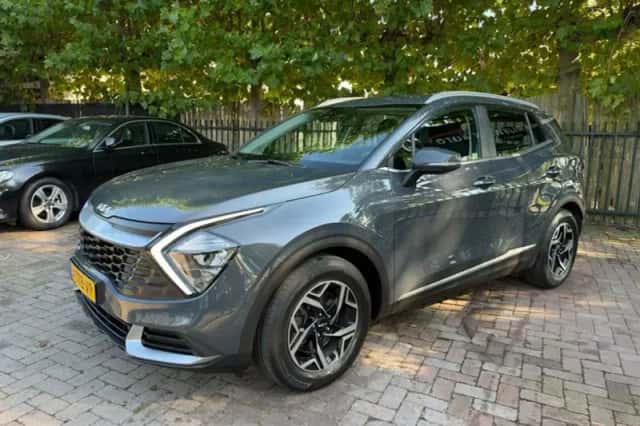 Kia Sportage (2023) thumbnail 3