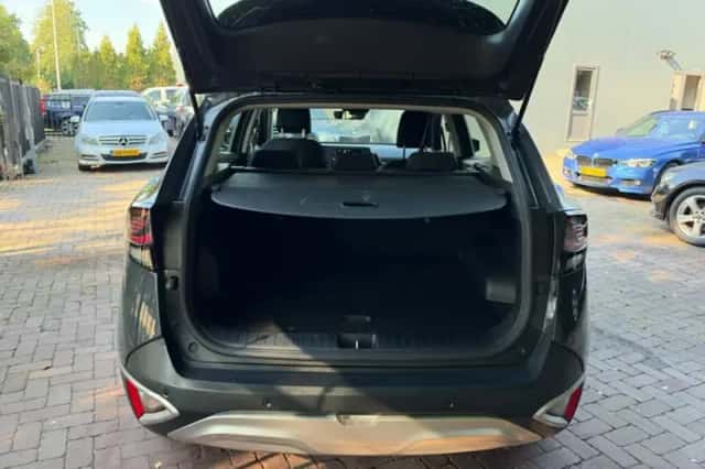 Kia Sportage (2023) thumbnail 6
