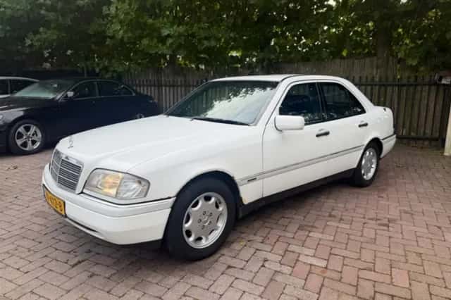 Mercedes-Benz C-Klasse (1996) thumbnail 3