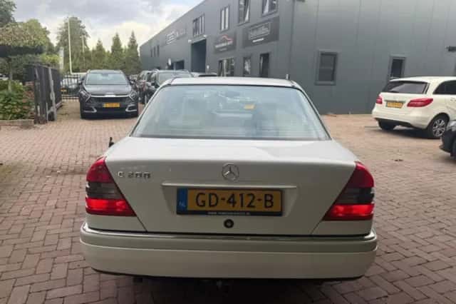 Mercedes-Benz C-Klasse (1996) thumbnail 5
