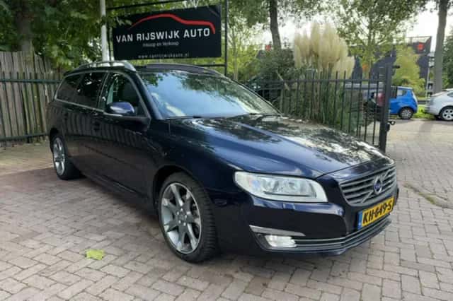 Volvo V70 (2016) thumbnail 1