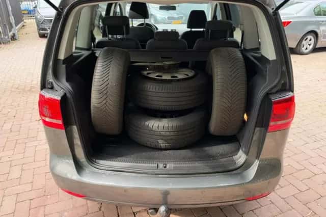 Volkswagen Touran (2012) thumbnail 6
