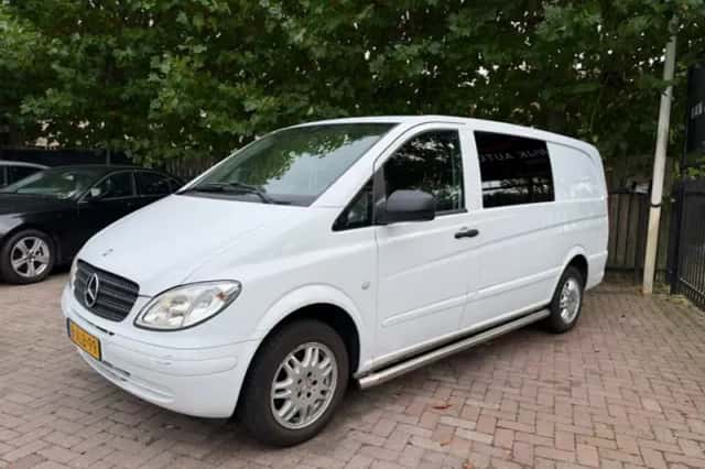 Mercedes-Benz Vito (2011) thumbnail 3