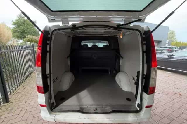 Mercedes-Benz Vito (2011) thumbnail 6