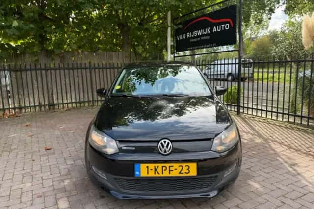 Volkswagen Polo (2013) thumbnail 2