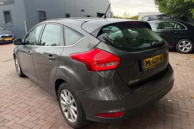 Ford Focus (2017) thumbnail 4
