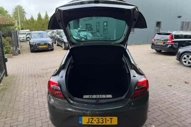 Opel Insignia (2016) thumbnail 6