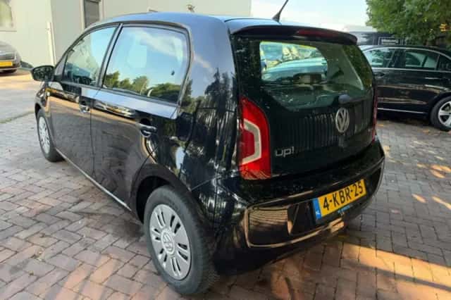 Volkswagen Up! (2013) thumbnail 4