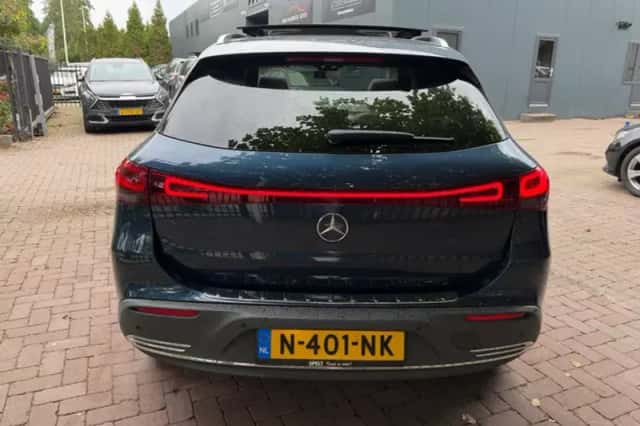 Mercedes-Benz EQA (2021) thumbnail 5