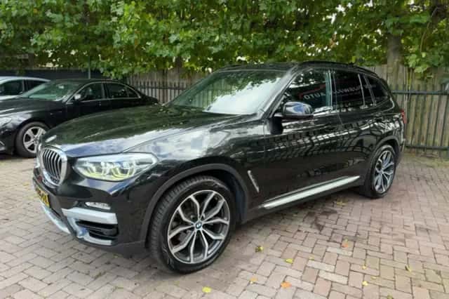 BMW X3 (2019) thumbnail 3