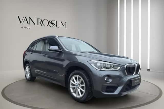 BMW X1 (2018) thumbnail 1