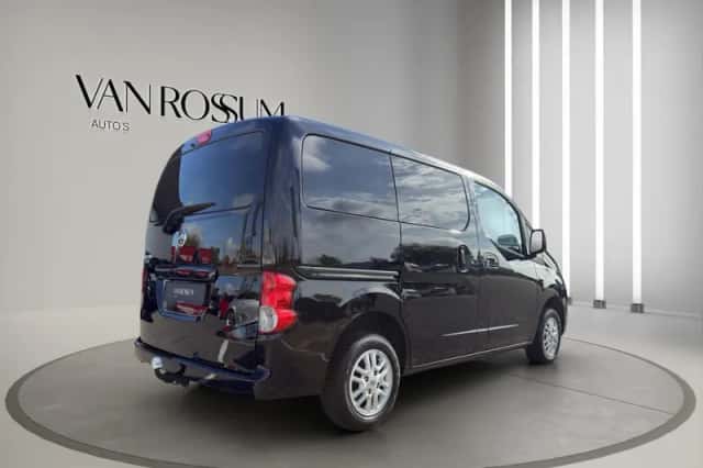 Nissan NV200 (2012) thumbnail 3