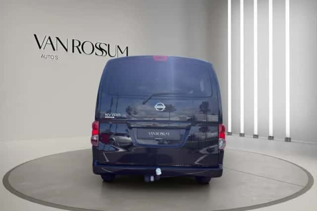 Nissan NV200 (2012) thumbnail 4