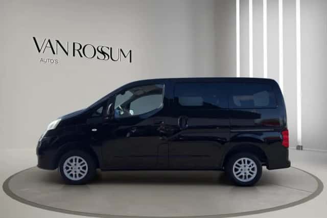 Nissan NV200 (2012) thumbnail 6