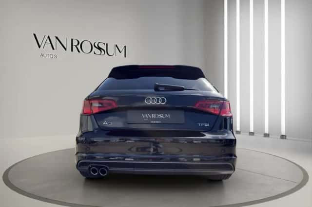 Audi A3 (2013) thumbnail 4