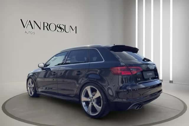 Audi A3 (2013) thumbnail 5