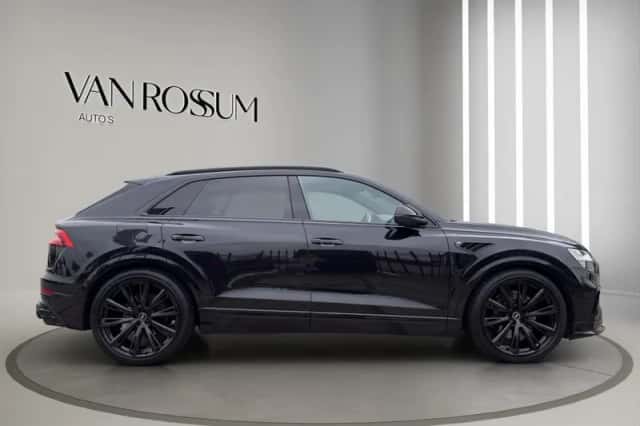Audi SQ8 (2021) thumbnail 2
