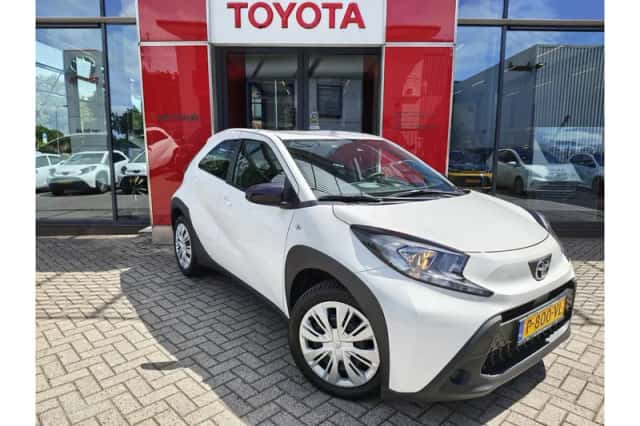 Toyota Aygo X (2022) thumbnail 2