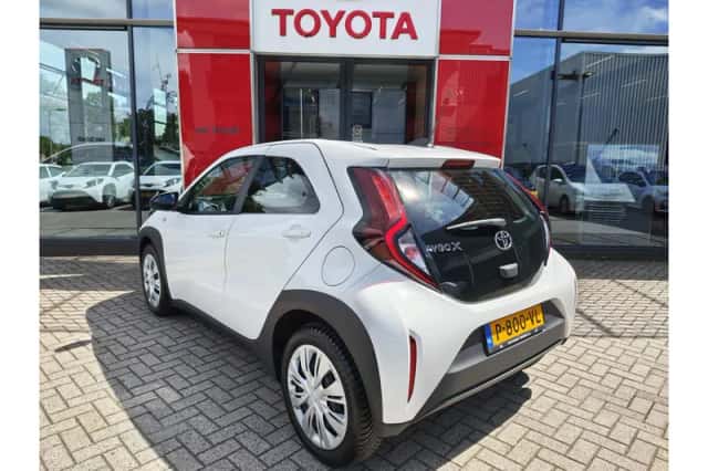 Toyota Aygo X (2022) thumbnail 3