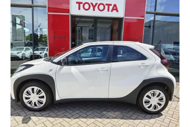 Toyota Aygo X (2022) thumbnail 6