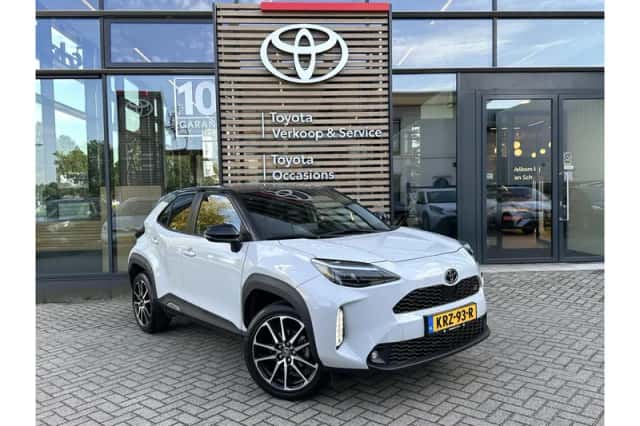 Toyota Yaris Cross (2023) thumbnail 2
