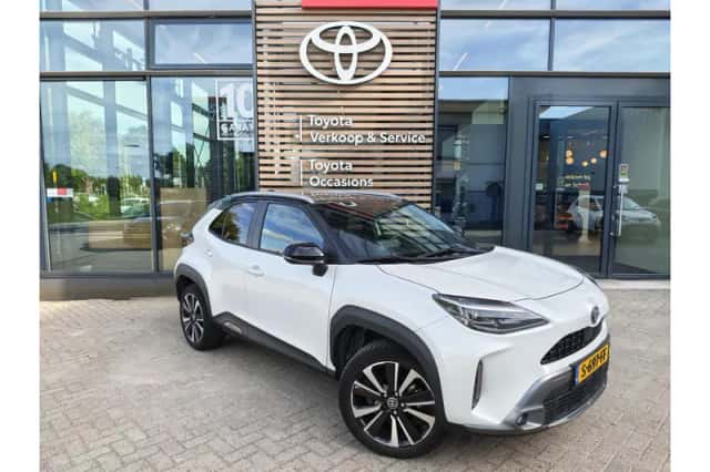 Toyota Yaris Cross (2023) thumbnail 2