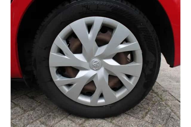 Toyota Yaris (2019) thumbnail 6