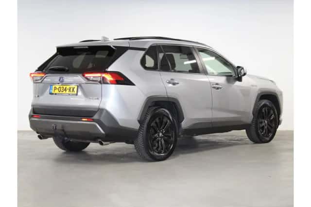 Toyota RAV4 (2019) thumbnail 4