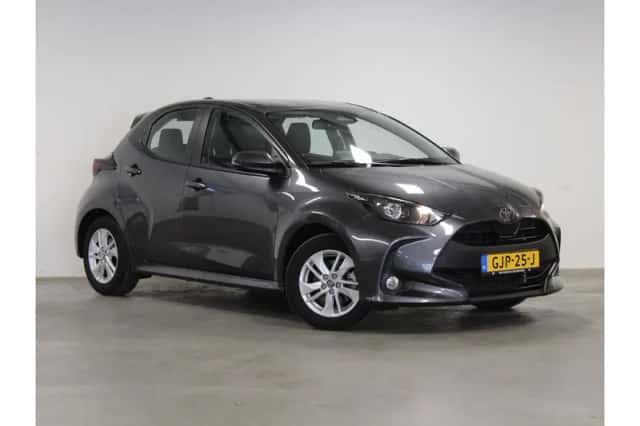 Toyota Yaris (2024) thumbnail 4