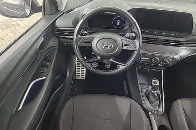 Hyundai Bayon (2023) thumbnail 3