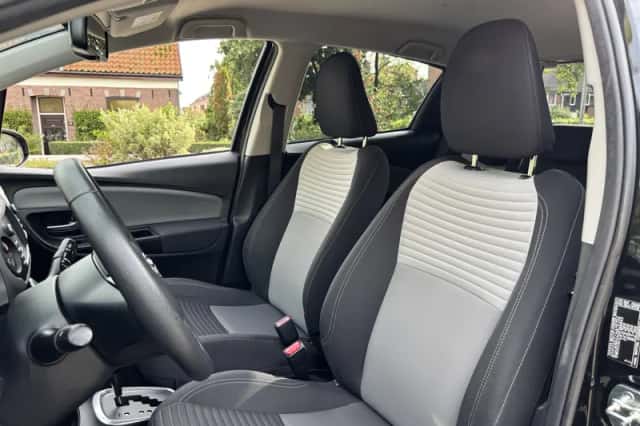 Toyota Yaris (2019) thumbnail 5