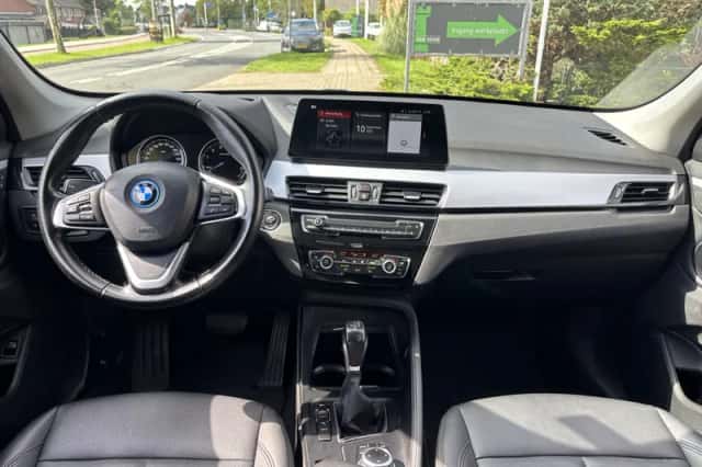 BMW X1 (2022) thumbnail 3