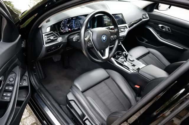 BMW 3-Serie (2022) thumbnail 3