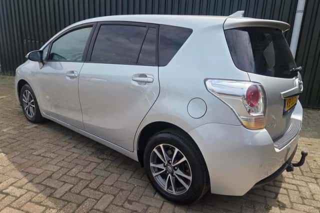 Toyota Verso (2014) thumbnail 3