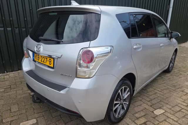 Toyota Verso (2014) thumbnail 6