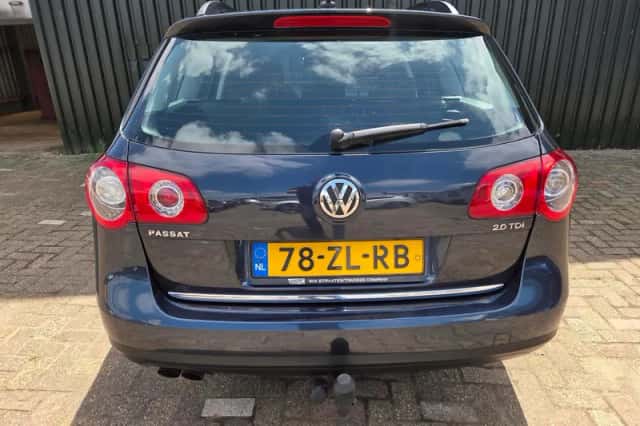 Volkswagen Passat (2008) thumbnail 5