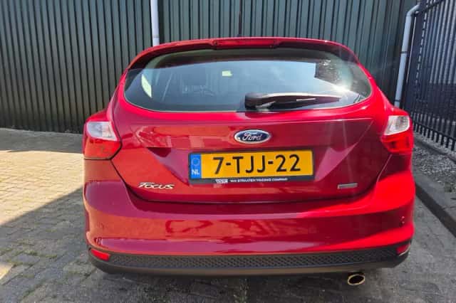 Ford Focus (2014) thumbnail 5