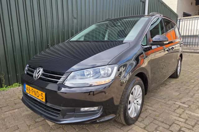 Volkswagen Sharan (2011) thumbnail 1