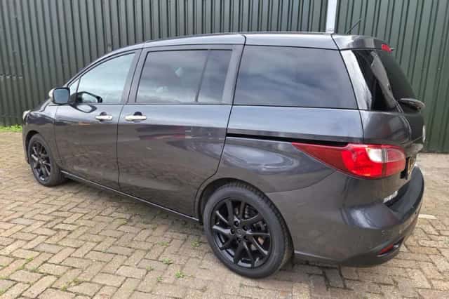 Mazda 5 (2015) thumbnail 3