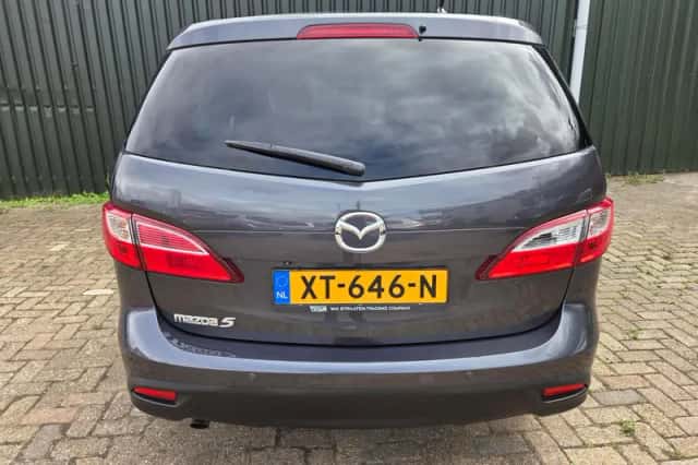 Mazda 5 (2015) thumbnail 5