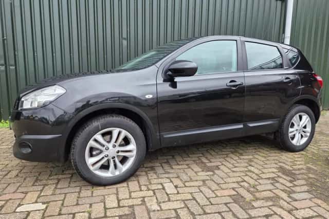 Nissan Qashqai (2012) thumbnail 2