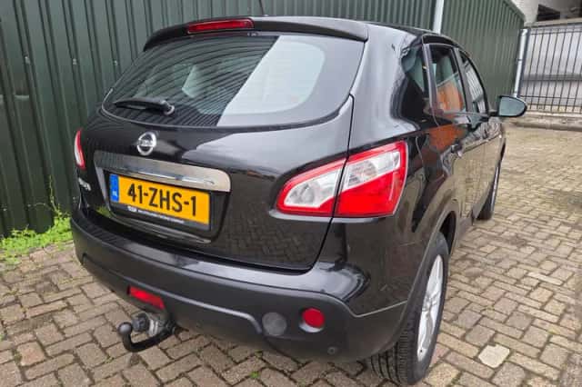 Nissan Qashqai (2012) thumbnail 6