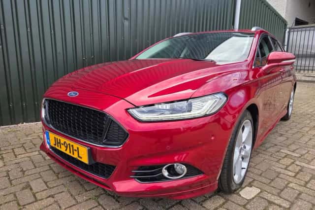 Ford Mondeo (2015) thumbnail 1