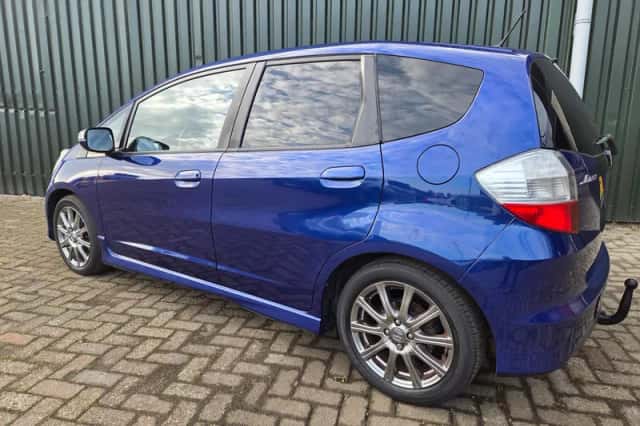 Honda Jazz (2010) thumbnail 3