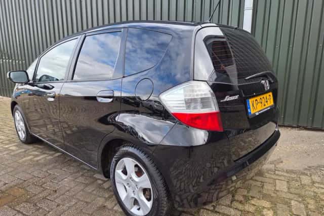 Honda Jazz (2010) thumbnail 4