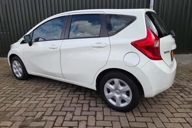 Nissan Note (2013) thumbnail 3