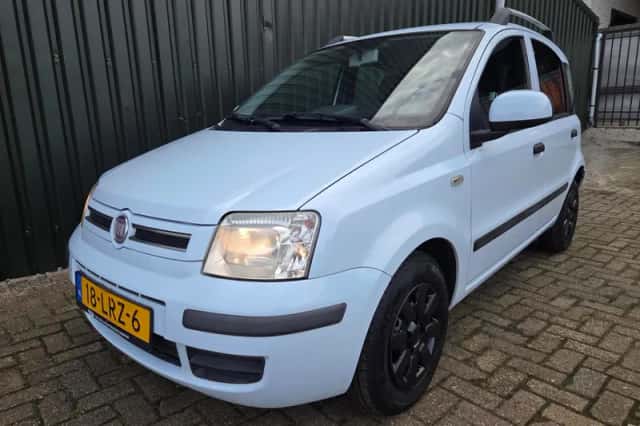 Fiat Panda (2010) thumbnail 1