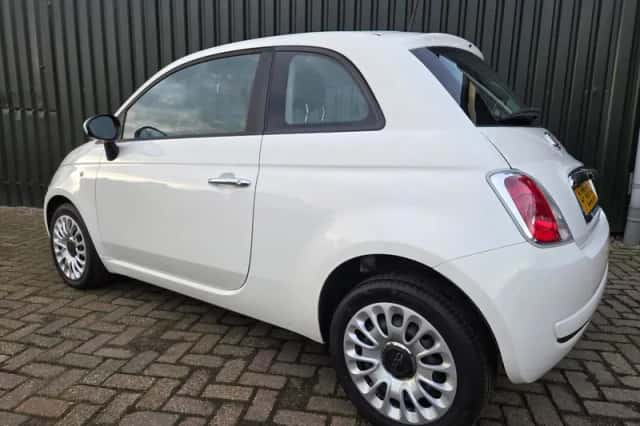Fiat 500 (2014) thumbnail 3