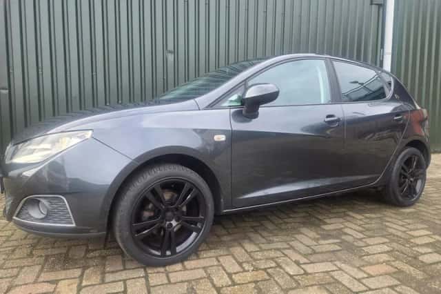 SEAT Ibiza (2009) thumbnail 2