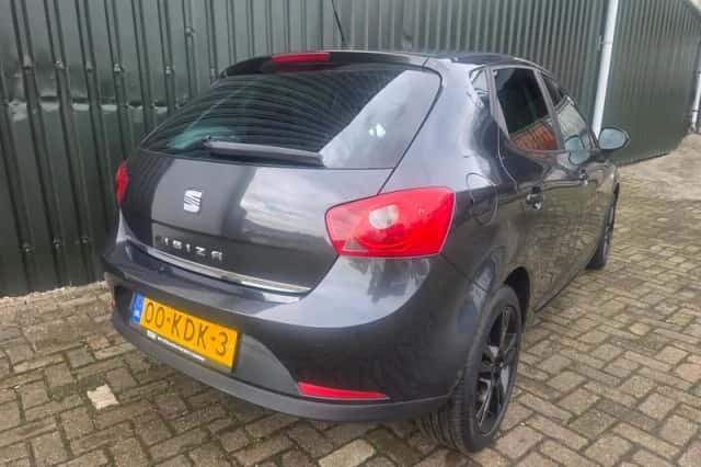 SEAT Ibiza (2009) thumbnail 6